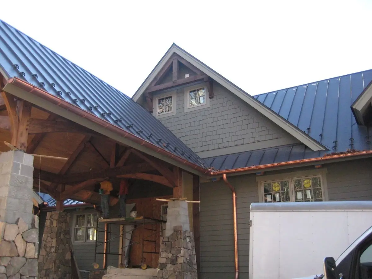 Craftsman Roofing team delivering quality roofing work in Scoggins Ridge